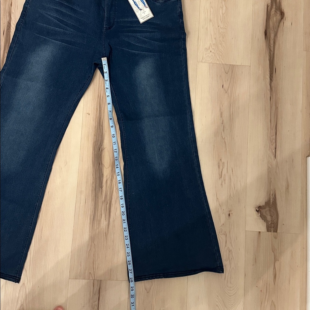 Stretch denim flare legs - Picture 5 of 6